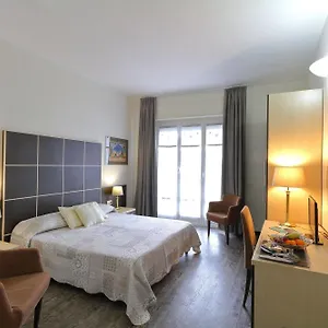 *** Hotel Ferrari Italië