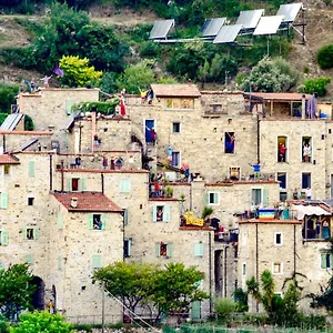 Ecovillaggio Torri Superiore , Torri (Florence) Italia
